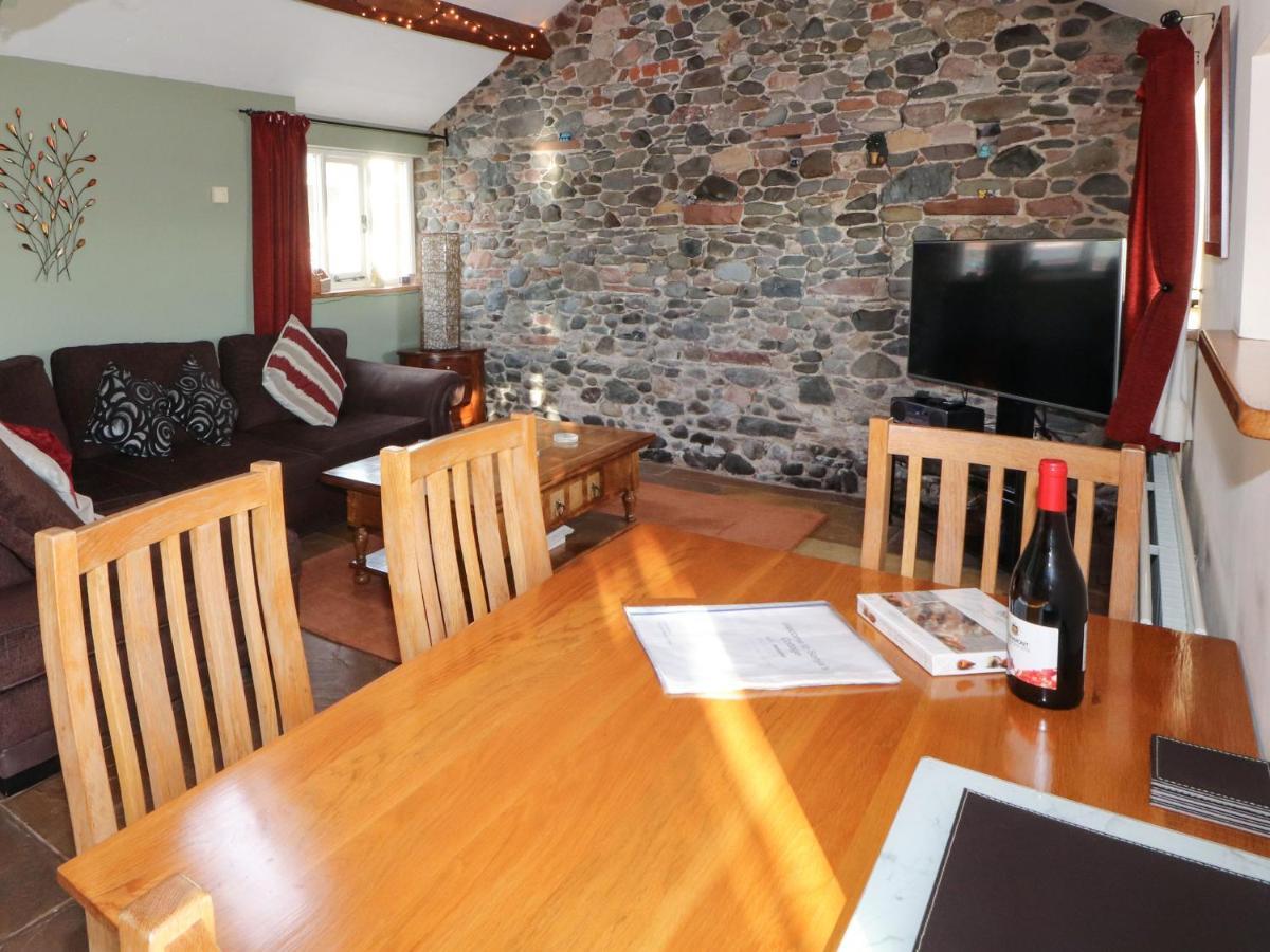 Sonya'S Cottage Anthorn Экстерьер фото